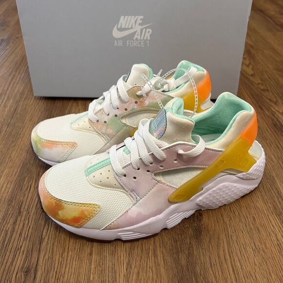 NIKE huarache multicolored lace up shoes sneakers women’s 7 = 5.5Y new - Picture 1 of 8